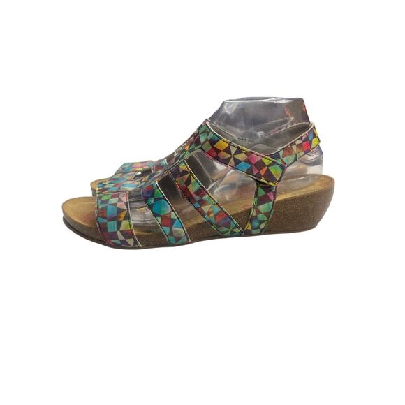 Cloud Footwear Multicolored Sandals US 9/40 Strappy Chic Hook & Loop Comfort - Picture 5 of 9